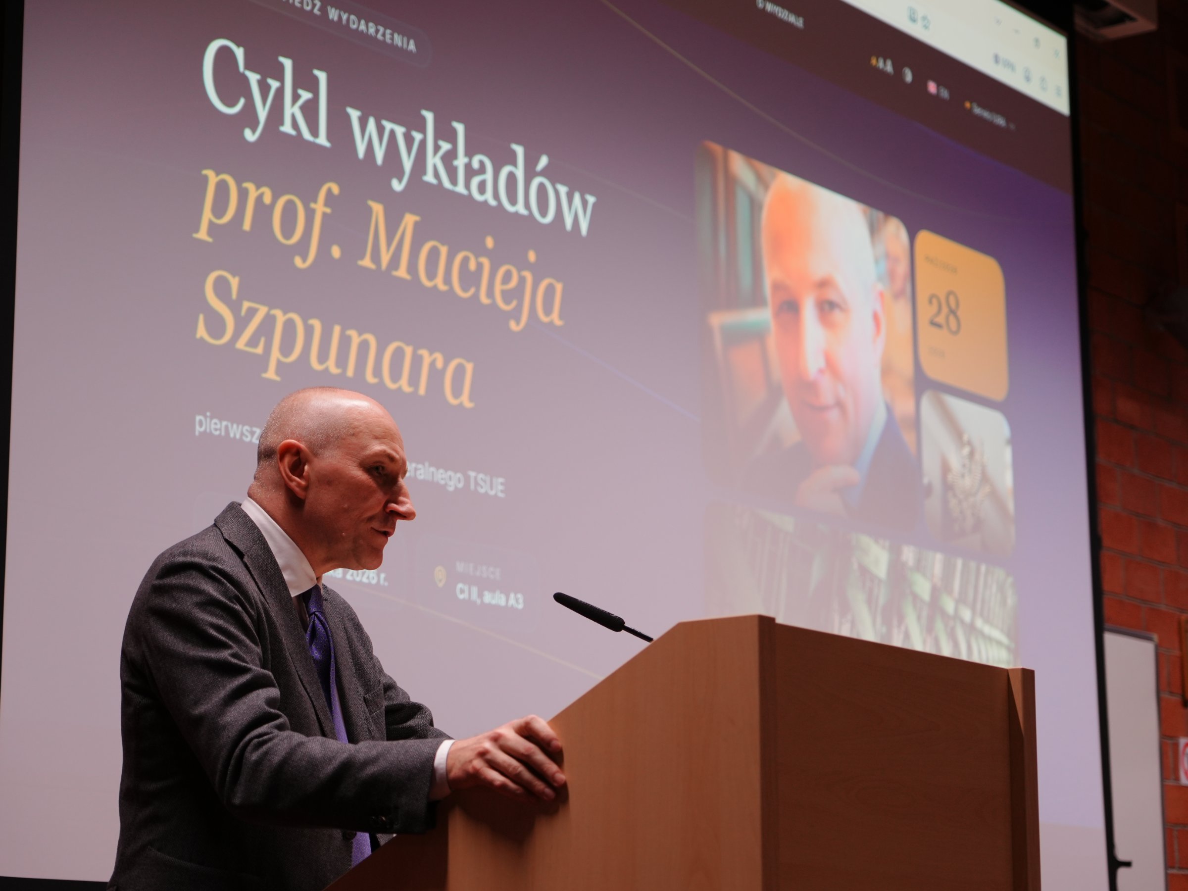 Lecture series by Prof. Maciej Szpunar